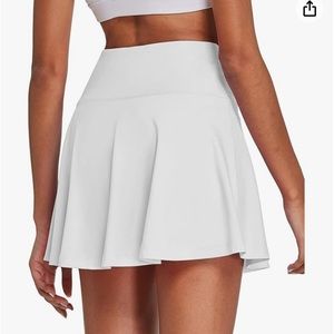 Baleaf women’s tennis skirt white S NWT in bag